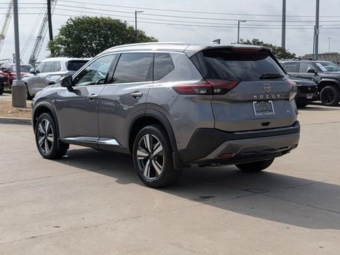 Used 2023 Nissan Rogue SL w/ SL Premium Package FWD image 9