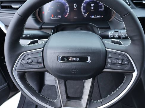 New 2026 Jeep Grand Cherokee L Limited AWD/4WD image 3