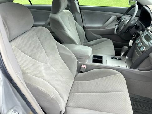 Used 2007 Toyota Camry LE FWD image 24
