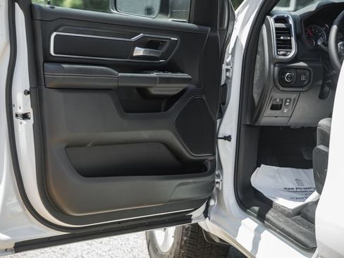 New 2026 RAM 1500 Big Horn AWD/4WD image 41