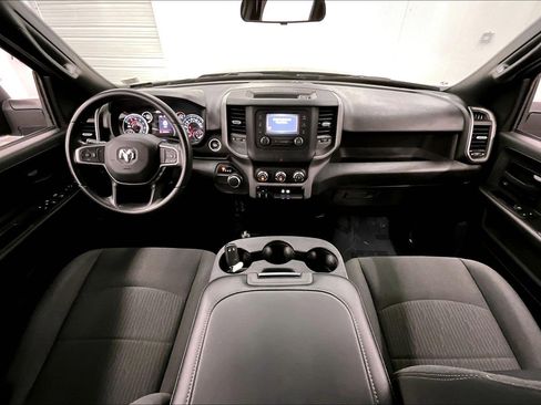 Used 2024 RAM 2500 Tradesman w/ Chrome Appearance Group AWD/4WD image 18