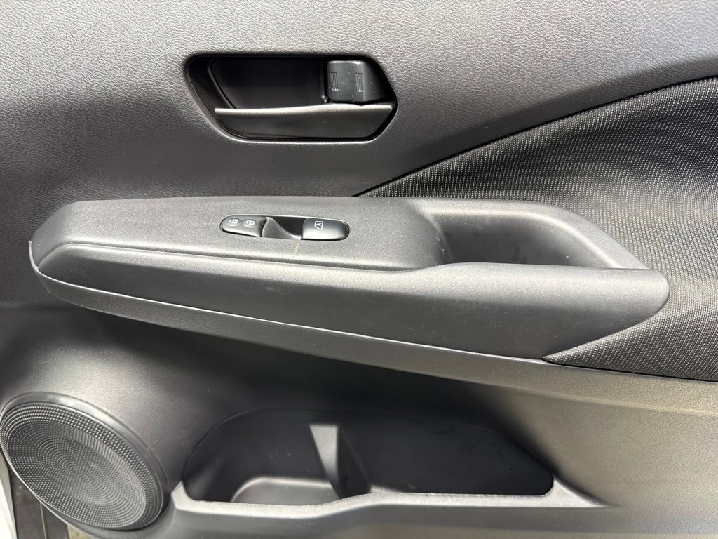Used 2025 Nissan Kicks Play S FWD image 26