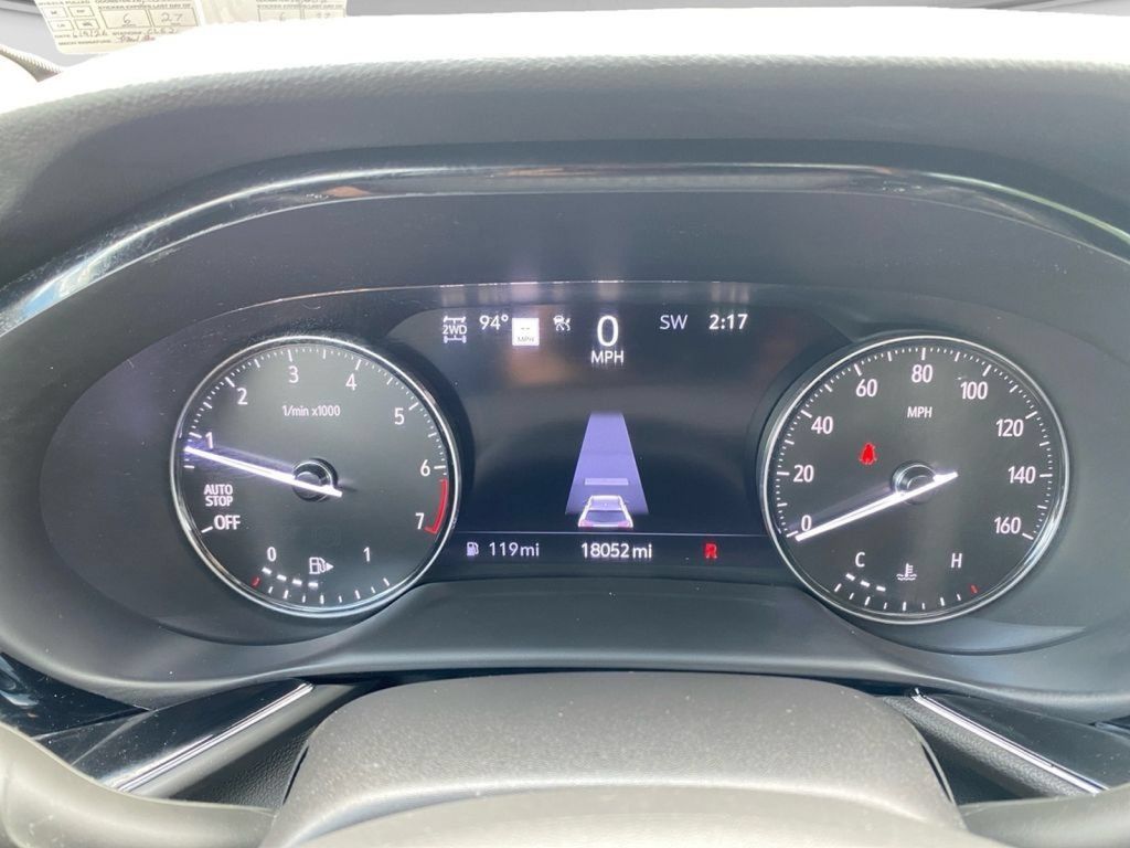 Used 2023 Buick Envision Avenir AWD/4WD image 27