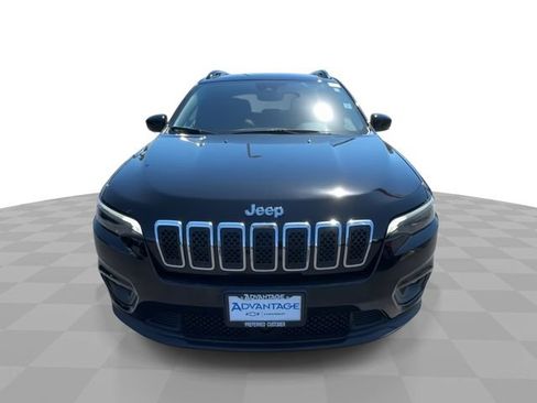 Used 2022 Jeep Cherokee Latitude Lux w/ Sun & Sound Group AWD/4WD image 3