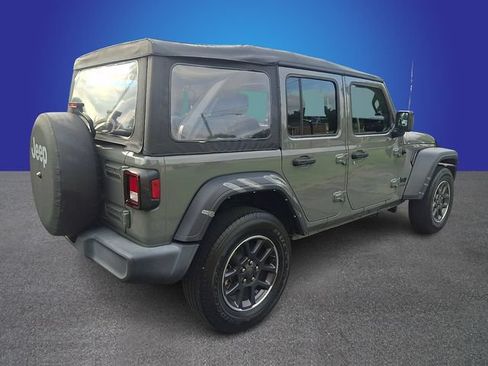 Used 2022 Jeep Wrangler Unlimited Sport AWD/4WD image 4