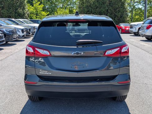 Used 2021 Chevrolet Equinox LS w/ LS Convenience Package FWD image 4