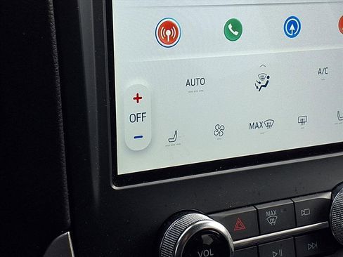 Used 2024 Ford Edge SEL image 29