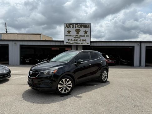 Used 2018 Buick Encore Preferred FWD image 1