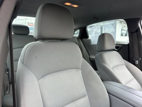 Used 2025 Chevrolet Malibu LT FWD image 28