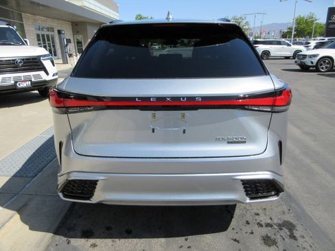 Used 2024 Lexus RX 500h F Sport AWD/4WD image 8