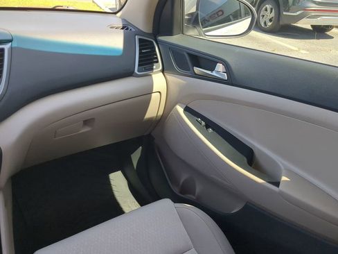 Used 2018 Hyundai Tucson SE FWD image 17