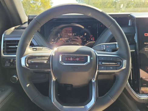 New 2026 GMC Yukon XL Elevation image 10