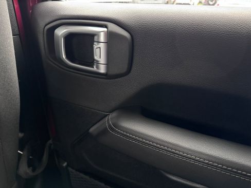 Used 2021 Jeep Wrangler Unlimited Sahara w/ Uconnect 4C Nav & Sound Group image 34