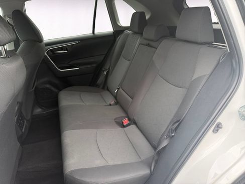 Used 2024 Toyota RAV4 XLE FWD image 13