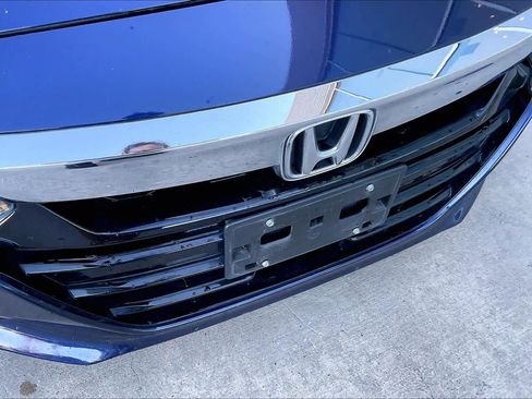 Used 2020 Honda Accord Touring image 28