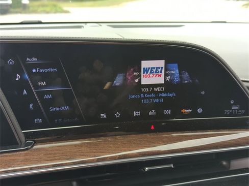 Used 2022 Cadillac Escalade Premium Luxury Platinum image 13