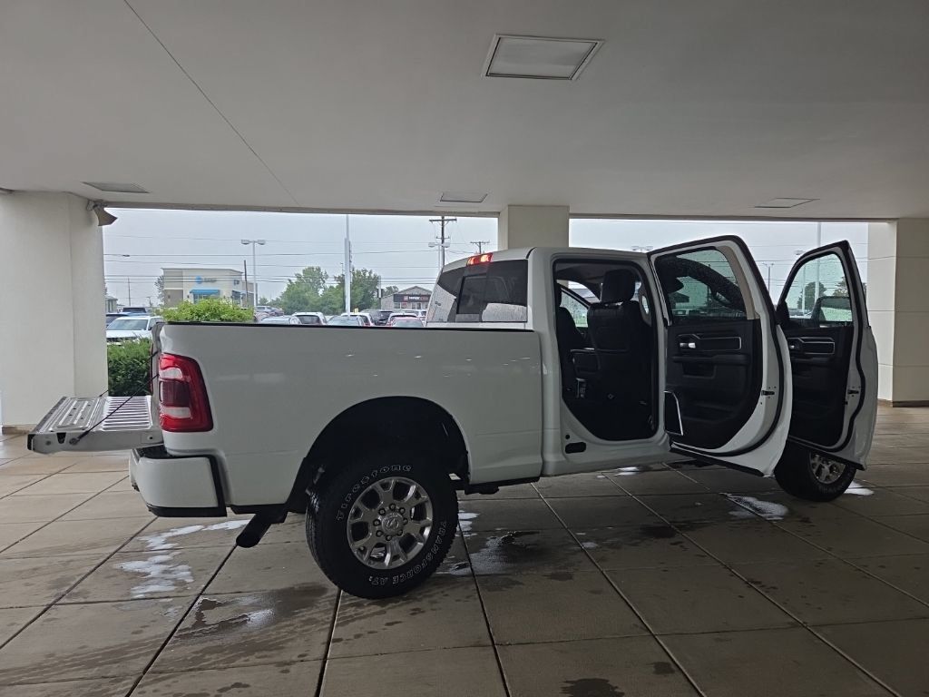 Used 2024 RAM 2500 Laramie w/ Safety Group AWD/4WD image 15