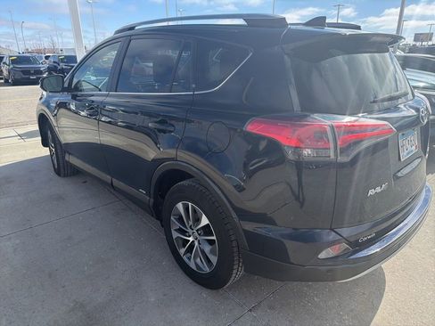 Used 2018 Toyota RAV4 XLE w/ Convenience Package image 6