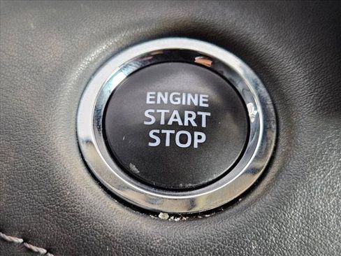 Used 2023 Toyota Highlander L FWD image 22