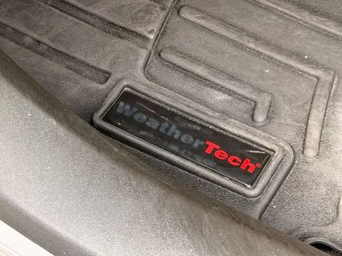 Used 2005 Chevrolet Corvette Convertible w/ Preferred Equipment Group RWD image 23