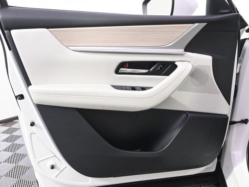 Certified 2026 MAZDA CX-90 3.3 Turbo w/ Premium Plus Pkg AWD/4WD image 22