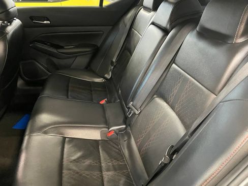 Certified 2023 Nissan Altima 2.5 SR w/ SR Premium Package FWD image 8