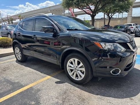 Used 2019 Nissan Rogue Sport SV w/ Technology Package FWD image 7