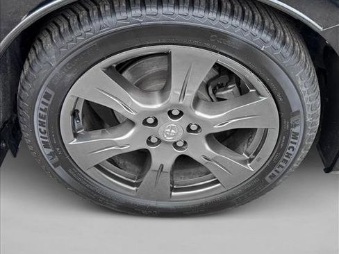 Used 2017 Toyota Sienna SE Premium image 9