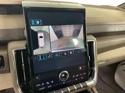 Used 2026 GMC Yukon Denali w/ Denali Reserve Package AWD/4WD image 21