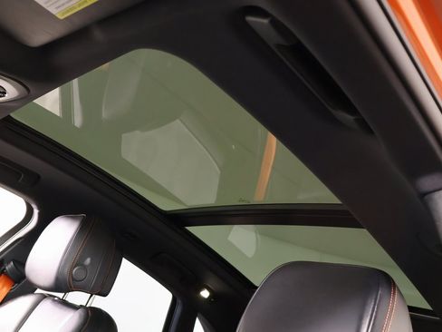 Used 2025 Porsche Macan S image 15