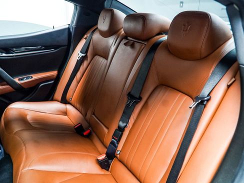 Used 2022 Maserati Ghibli Modena RWD image 46