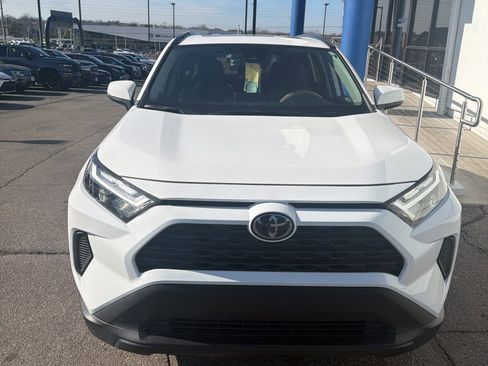 Used 2024 Toyota RAV4 XLE image 9