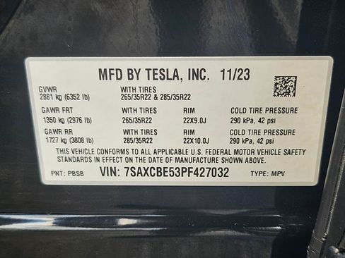 Used 2023 Tesla Model X AWD/4WD image 37