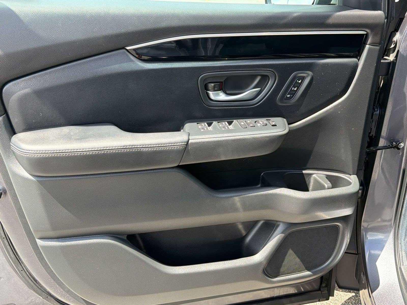 Used 2025 Honda Pilot EX-L image 14