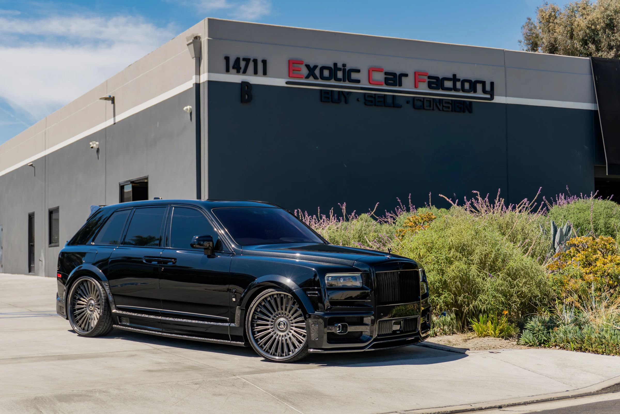 Used 2019 Rolls-Royce Cullinan AWD/4WD image 1