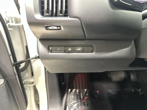 Used 2023 Nissan Pathfinder SL w/ Lighting Package (N92) AWD/4WD image 38
