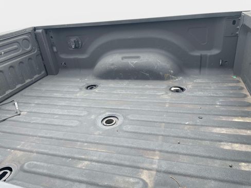 Used 2018 RAM 2500 Tradesman w/ Chrome Appearance Group AWD/4WD image 6