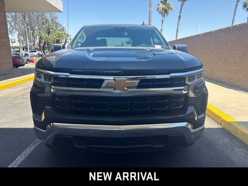 Used 2025 Chevrolet Silverado 1500 LT RWD image 2