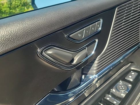Used 2022 Lincoln Corsair AWD w/ Equipment Group 101A image 13