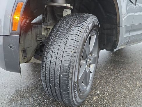 Used 2021 Land Rover Defender 110 SE image 33