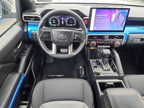 Used 2024 Toyota Tacoma TRD Sport w/ TRD Sport Upgrade Package image 12