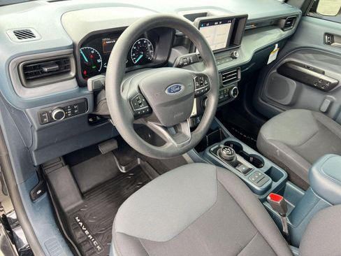 Used 2024 Ford Maverick XL image 4
