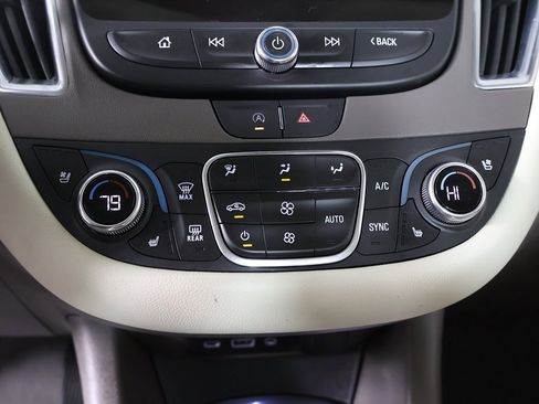 Used 2024 Chevrolet Malibu LT image 46