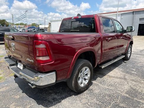 Used 2021 RAM 1500 Laramie AWD/4WD image 3