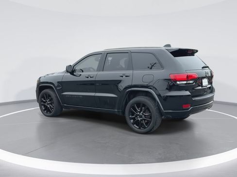 Used 2020 Jeep Grand Cherokee Altitude AWD/4WD image 6