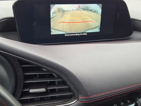 Used 2024 MAZDA MAZDA3 s image 24