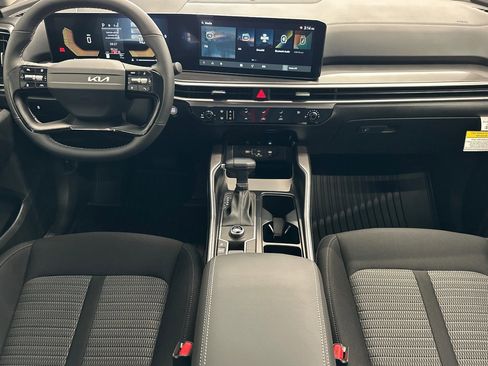 New 2026 Kia Sorento LX image 9