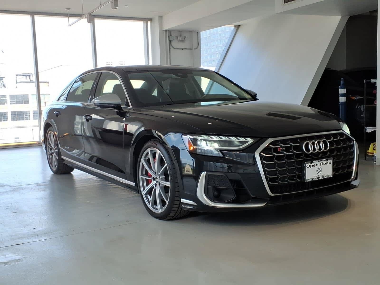 Used 2023 Audi S8 w/ S8 Executive Package AWD/4WD image 3