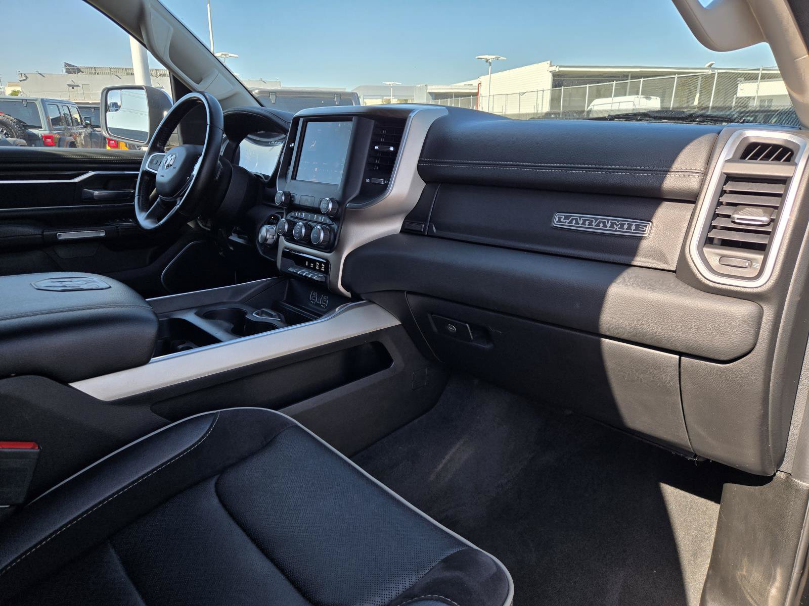 Used 2022 RAM 1500 Laramie AWD/4WD image 29