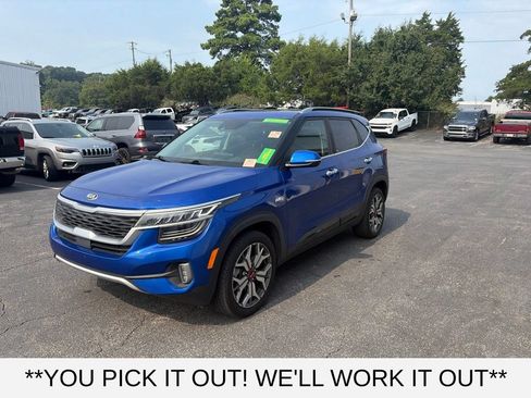Used 2021 Kia Seltos SX w/ SX Sunroof Package AWD/4WD image 3